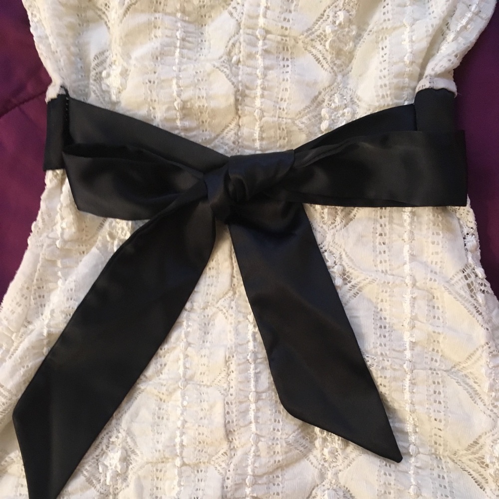 White Lacey strapless top